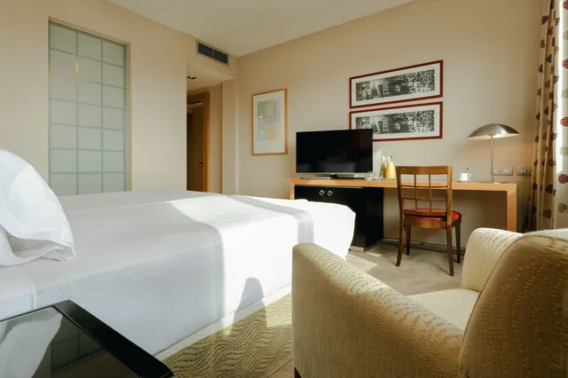 غرفة قياسية، Hotel Hesperia Barcelona Presidente 3/4