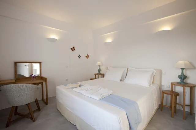 جناح سوبيريور بسرير كينج وسرير كوين مع أريكة، Sun Anemos Resort 5/10