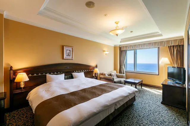 Room, King Bed, Ocean Front, Bathtub، Hotel Neuschloss Otaru 1/1