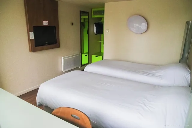 غرفة قياسية بسريرين منفصلين، Hotel Campanile Montargis Amilly 4/10