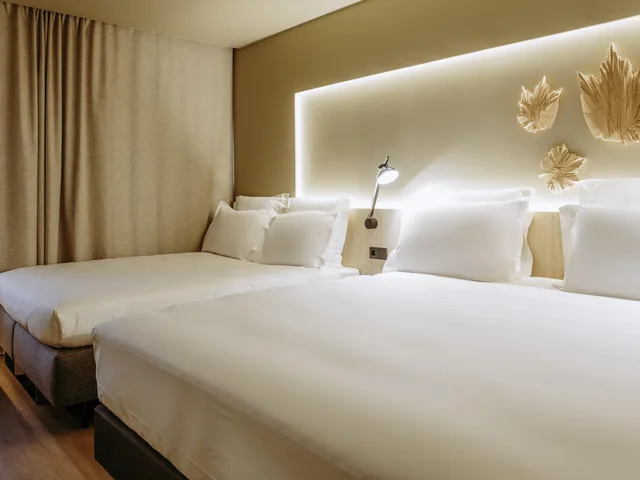 غرفة سوبيريور بسرير كينج مع أريكة، Mercure Fatima 4/10