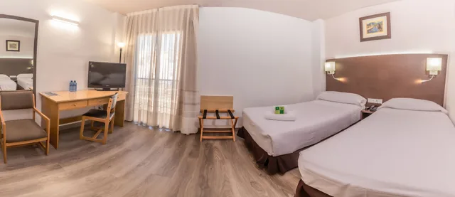 غرفة سوبيريور بسريرين منفصلين، Pacoche Murcia 1/10
