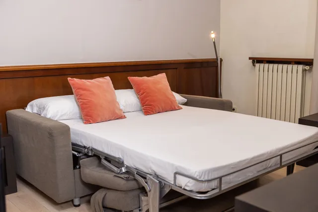 غرفة قياسية رباعية بسرير كوين مع أريكة، RVHotels Broquetas Spa Termal 1/3