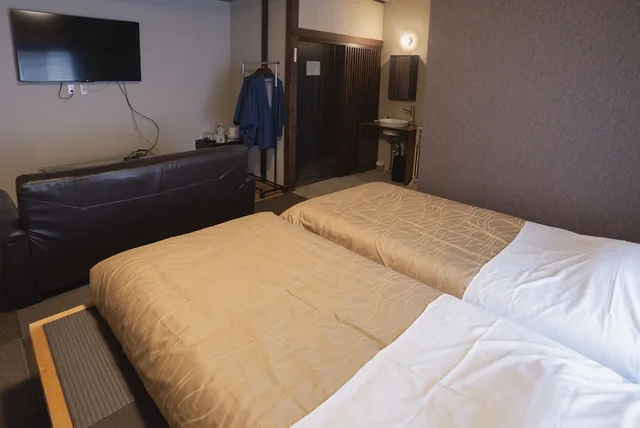غرفة مريحة بسريرين منفصلين، Kusatsu Onsen Eidaya 2/4