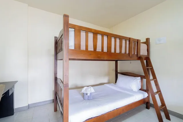 سكن مشترك مختلط اقتصادي، Squareone Hostel 2/4