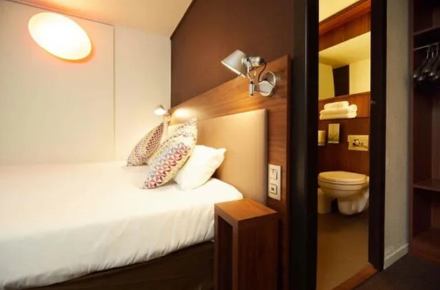 Standard, Double Bed, CAMPANILE PAU 1/5