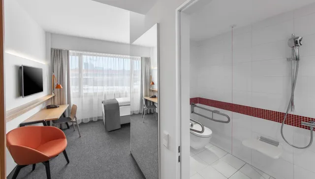 Standard, Single, Accessible, Holiday Inn Munich Leuchtenbergring, an IHG Hotel 4/9