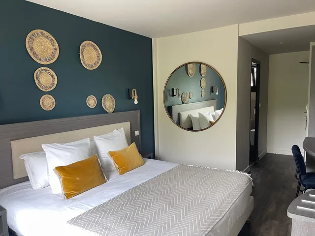 Standard, Double Bed, Hotel L Esplan 1/3