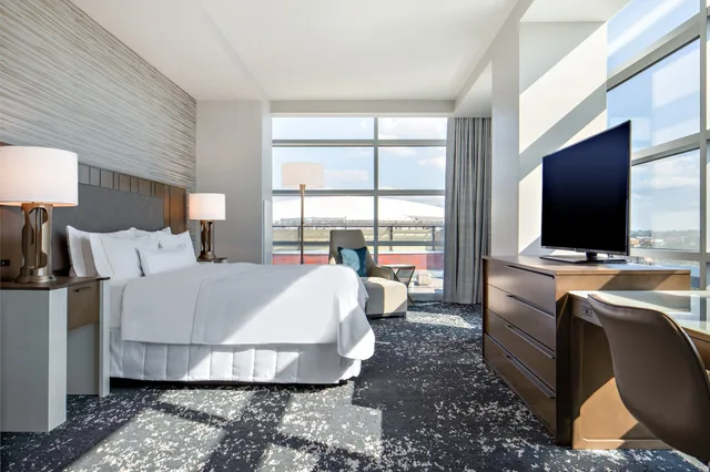 غرفة تقليدية بسرير كينج، Westin Memphis Beale Street 3/10