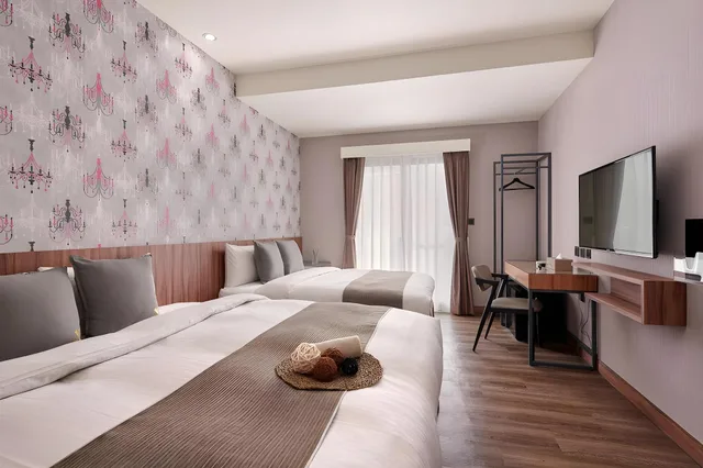 غرفة ديلوكس ثلاثية بسريرين مزدوجين بشرفة، Muzik Hotel Ximending Xining Branch Ex Muzik Hotel Taipei Ximending Xining Branch 1/1