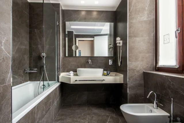 Standard Double room, Gioberti Art Hotel 2/3