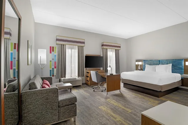 استوديو بسرير كينج مع أريكة لذوي الإعاقة، Hampton Inn And Suites Augusta West 4/10