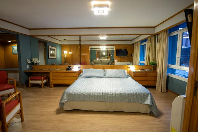 Suite, Double Bed, Street View، Cecilia By Dot Collection 1/5