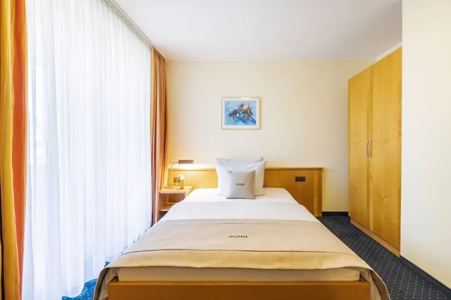 شقة اقتصادية بسرير فردي، acora Bonn Living the City 2/6