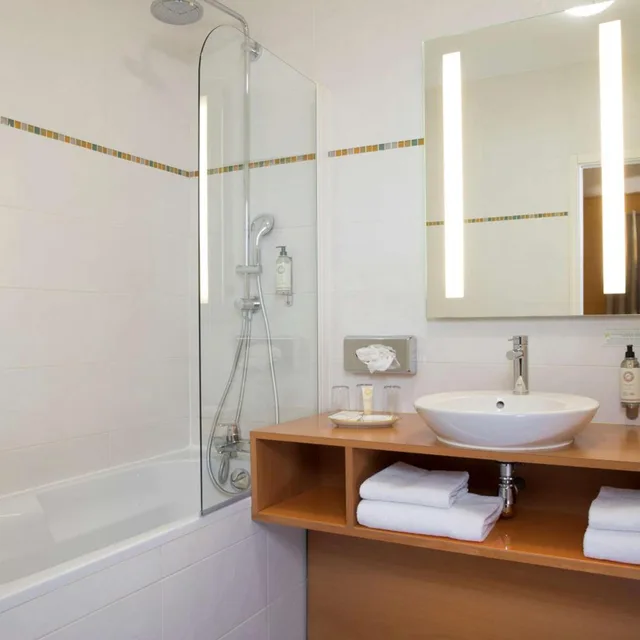 غرفة بريستيج بسرير كينج، Best Western Plus Hotel De La Regate 6/7