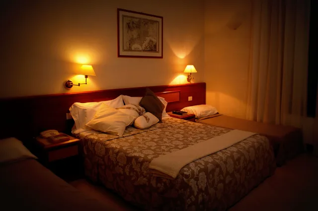 غرفة رباعية بسرير مزدوج وسريرين منفصلين، Bonifacio Hotel 2/10