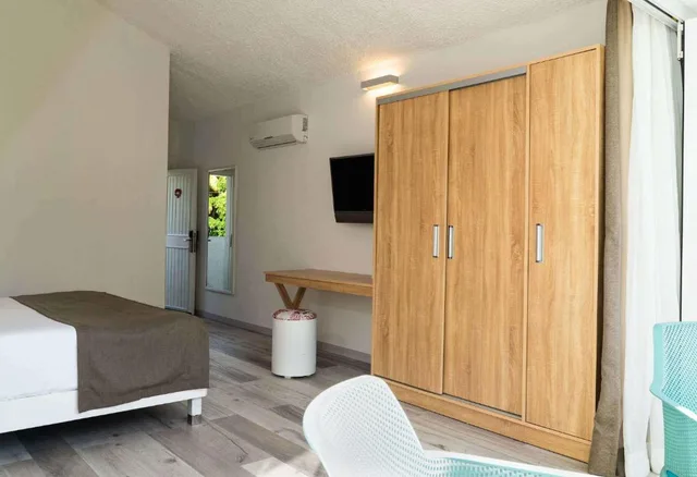 Signature, Coral, Single, Garden View، Coral Azur Beach Resort 9/10