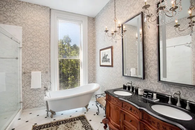 Noble, Suite, King Bed، Hamilton-Turner Inn 2/4