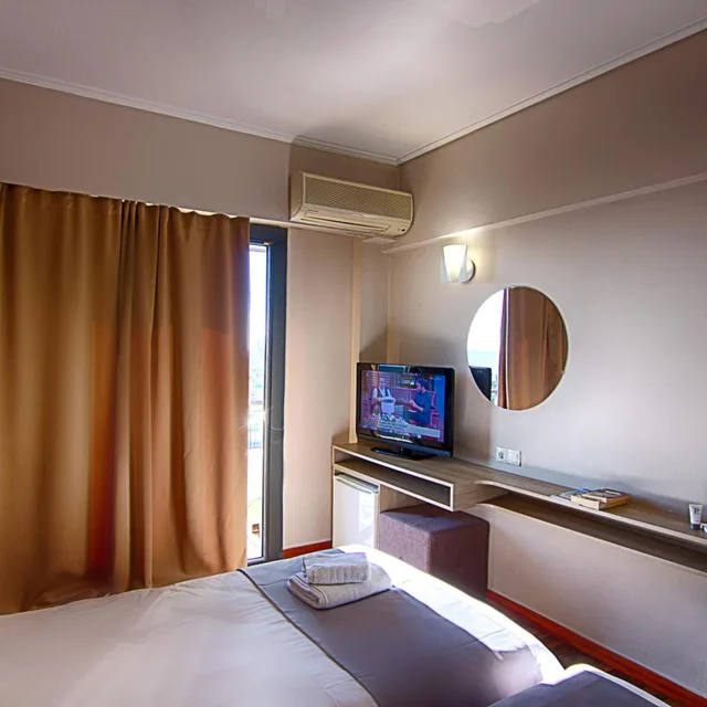 غرفة قياسية بإطلالة على البحر، Galaxy Hotel 2/10