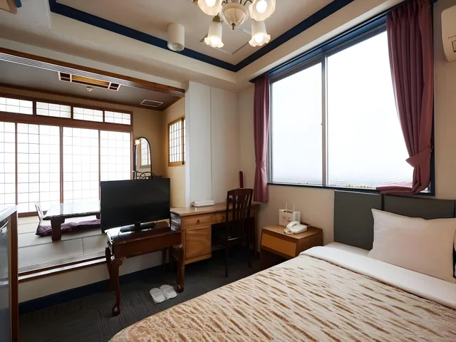 غرفة يابانية غربية للمدخنين، Sunrise Hotel 1/1