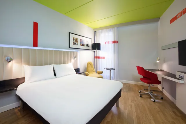 غرفة قياسية بسرير كوين، Radisson Hotel and Conference Centre Oslo Airport 3/7
