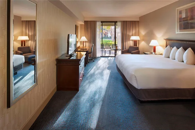 جناح بسرير كينج، Doubletree By Hilton Newark Fremont 1/4