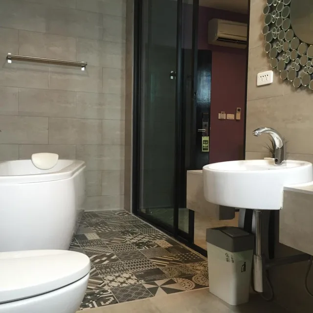 غرفة ديلوكس بسرير مزدوج بحوض استحمام، Behind the Scene Hotel Club At Samui 4/9