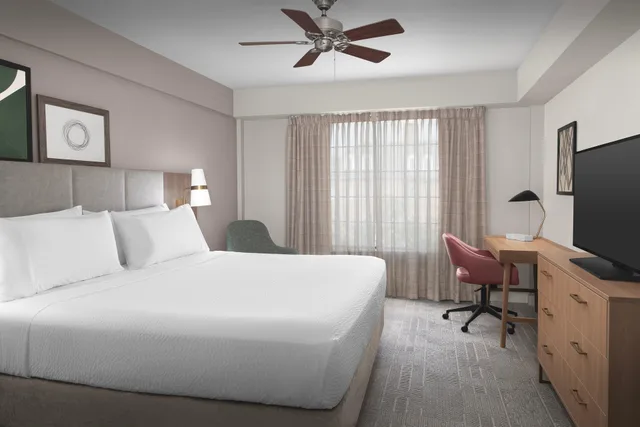 2 Bedrooms, Suite, 1 King and 2 Queen Beds, Sofa, STAYBRIDGE SUITES COLUMBIA 1/4