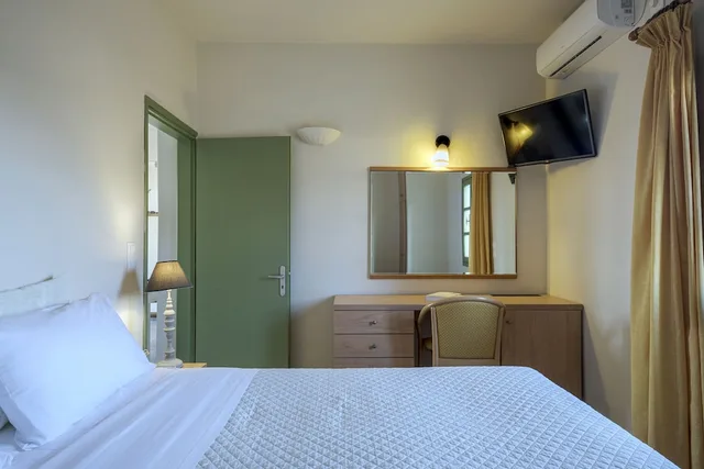 1 Bedroom, Apartment, Double Bed, Outdoor Jetted Tub, Sofa, Jetted Tub، Ambeli Apartments 3/4