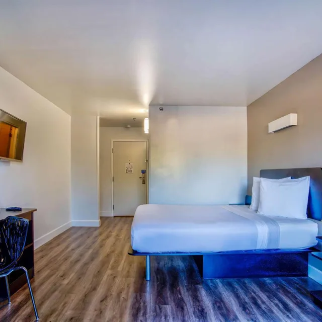 جناح، Motel6 Hesperia, CA - West Main Street - I-15 1/10