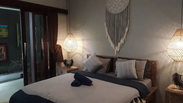 غرفة سوبيريور بسرير كينج بإطلالة على المسبح، Ubad Retreat 4/7