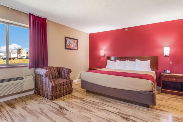 جناح بسرير كينج، Econo Lodge Shelbyville KY 1/2