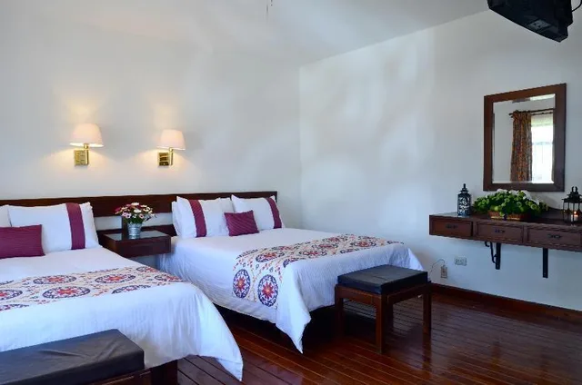 Deluxe, Mision San Miguel De Allende 2/4