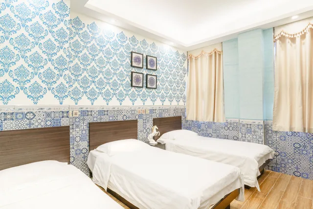 غرفة ثلاثية بثلاثة أسرّة، Hou Kong Hotel 1/3
