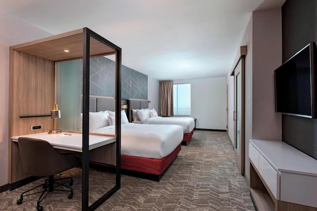 جناح بسريرين كوين مع سرير سحّاب إضافي لذوي الإعاقة، SpringHill Suites by Marriott Denver West Golden 1/6