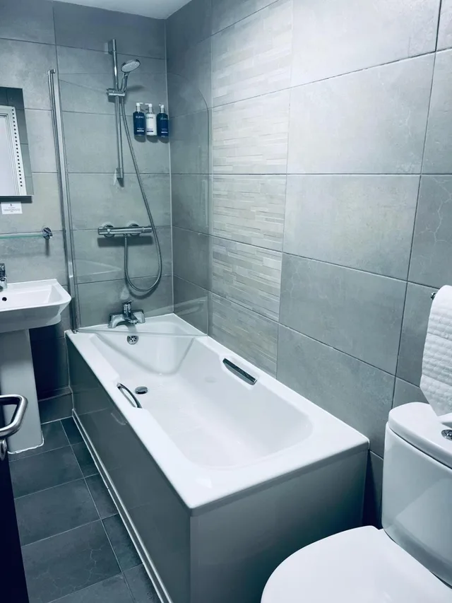 غرفة ديلوكس بسرير مزدوج أو سريرين منفصلين بإطلالة على البحر، Llandudno Bay Hotel 10/10