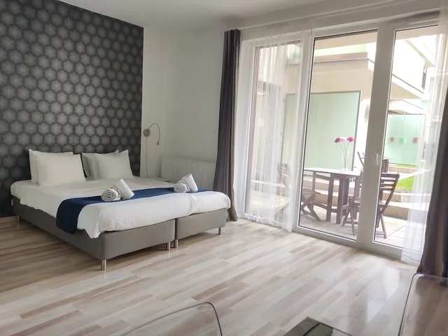 استوديو بشرفة مع أريكة، CORVIN CENTER SUITES 1/10