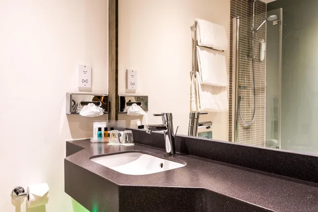 Room, Single, Holiday Inn Rotherham Sheffield 2/9