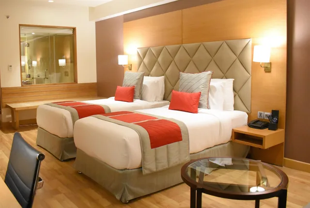 Premium, Twin Beds, Ramada Darjeeling Gandhi Road 3/4