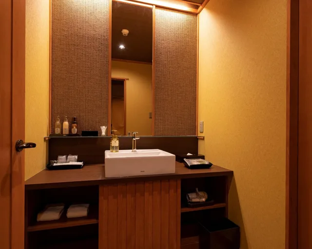 Luxury, Twin Beds, River View, Outdoor Bath, Kyoto Uji Hanayashiki Ukifune En 2/3