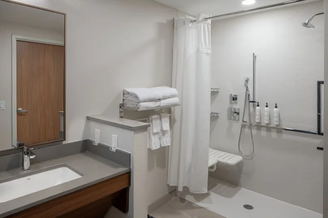 غرفة قياسية بسريرين كوين لذوي الإعاقة، Fairfield by Marriott Inn & Suites Southaven Snowden Grove 2/2