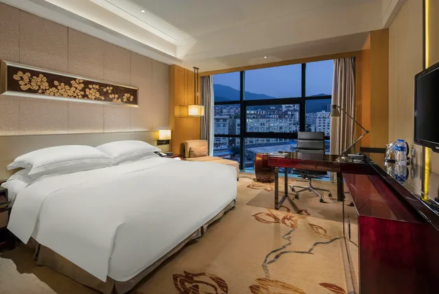 غرفة ديلوكس بسرير كينج، Hilton Guangzhou Baiyun Hotel 1/3