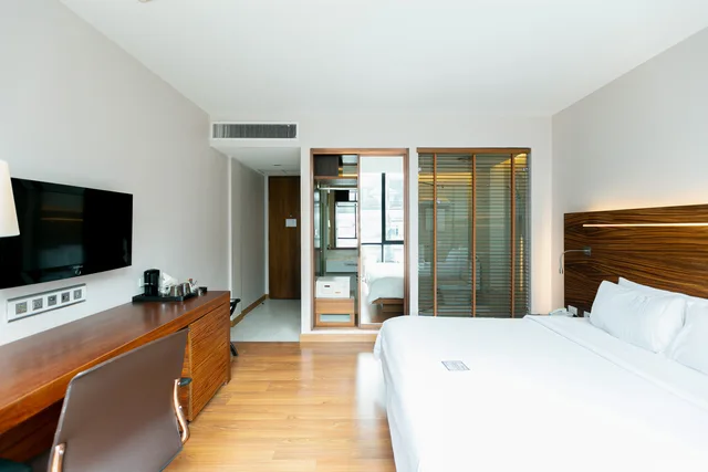 غرفة بريميير بسرير مزدوج أو سريرين منفصلين، Sacha Hotel Uno 1/10