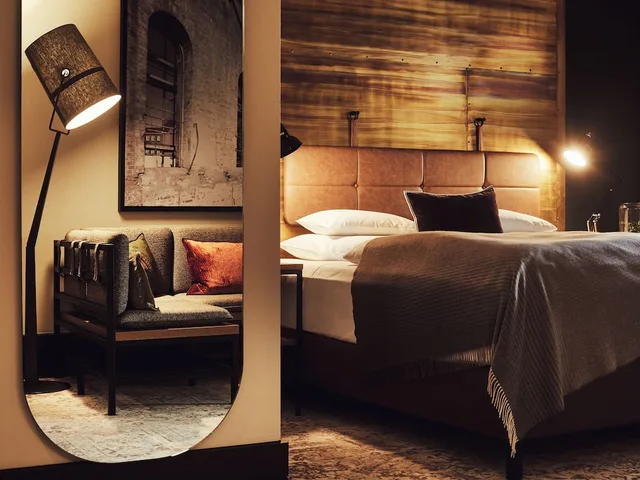 Atrium, S Loft, King Bed، Gastwerk Hotel Hamburg 3/8