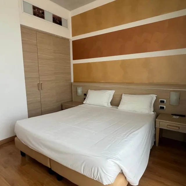 غرفة بسرير مزدوج بشرفة، Rivus 4/7