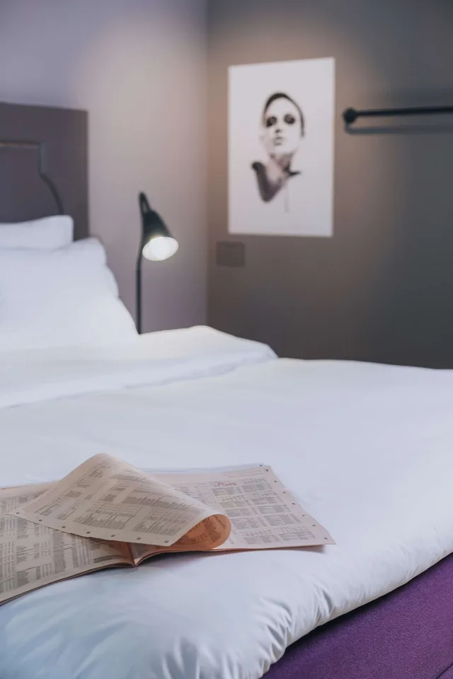 غرفة بسرير كينج، Story Hotel Signalfabriken 7/8