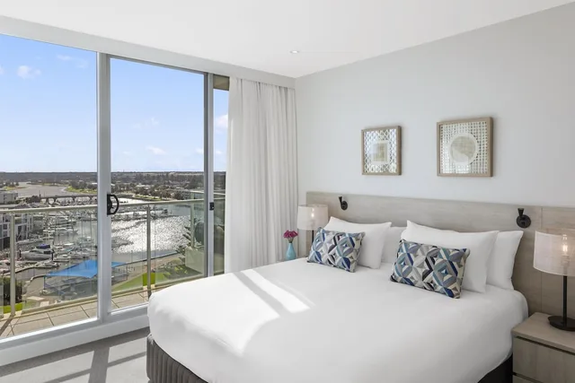 شقة بسرير كوين بـ3 غرف نوم، Oaks Glenelg Liberty Suites 1/6