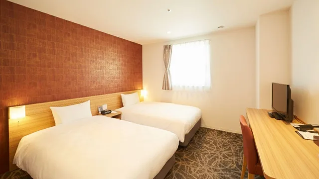 غرفة قياسية بسريرين منفصلين في المبنى الرئيسي، Sakura Garden Hotel 2/2