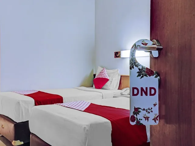 Deluxe, Twin Beds, Collection O Riau Near Trans Studio Bandung Formerly Hotel Montameri 7/7