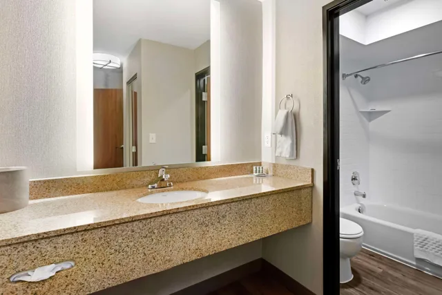 غرفة بسرير كينج، Best Western Holiday Hills 7/8